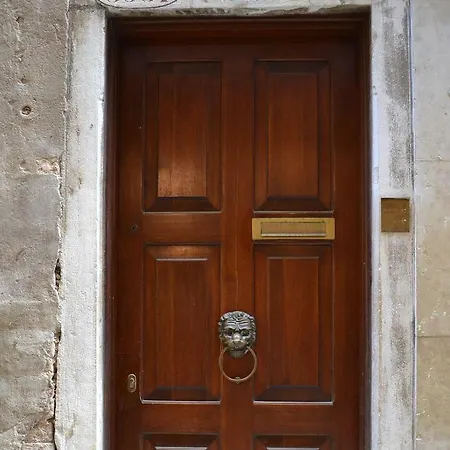 Ca' De' Kocai Lejlighed