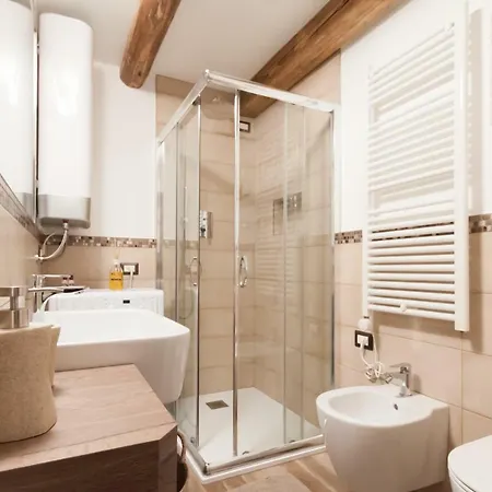 Ca' De' Kocai Appartement